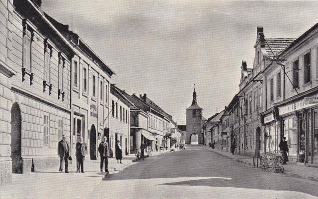 Velké dějiny očima malé školačky (aneb Velvary 1939-1945)