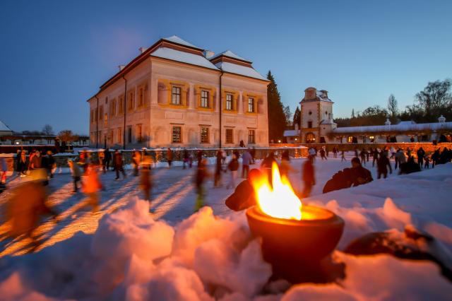 BRUSLENÍ NA ZÁMKU KRATOCHVÍLE
