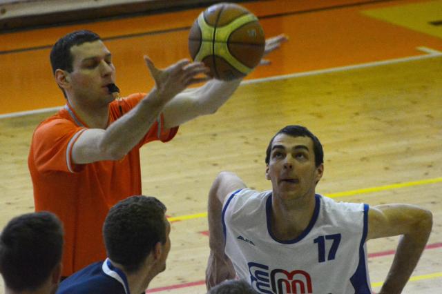 Basketbalisté zachránili ligu ve Strakonicích