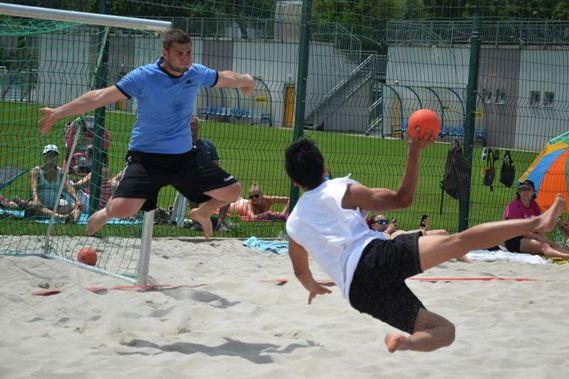 Plážovku v Písku na písku ovládli dorostenci ze  Strakonic
