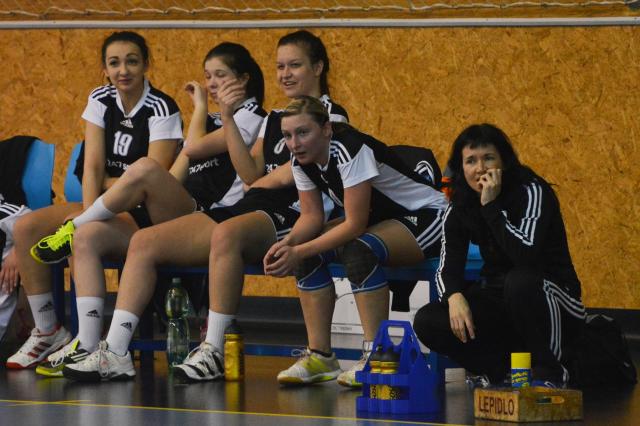 Ženy oslabená Lokomotiva neohrozila